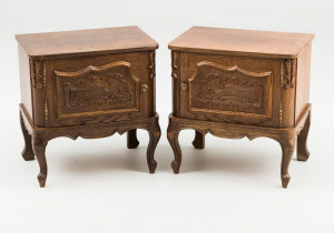 картинка Старинные тумбочки (2 шт.) салоне старинных вещей "Шебби" являющийся официальным дистрибьютором в России и Беларуси