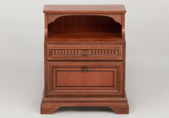 Старинная тумбочка код. RM70190
