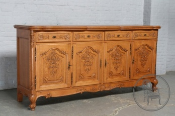 Антикварный дубовый комод с четырьмя дверками код. BE4165261