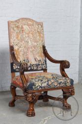 Антикварное ореховое кресло с ножками в виде львиных лап код. BE107605