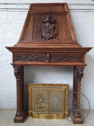 Антикварный резной портал для камина код. BE4143792