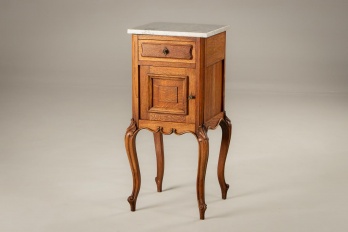 Старинный дубовый комод с мраморным верхом код. RM4101583