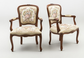 Старинные кресла (2 шт.) код. RM33463