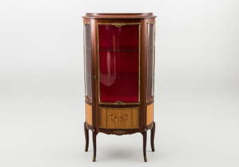 Старинная витрина код. RM34456