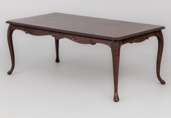 Старинный столик из красного дерева код. RM4101354