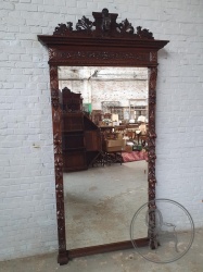 Антикварное дубовое зеркало с резным каркасом код. BE4165226