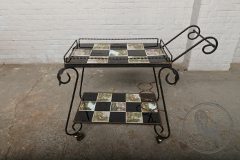 Старинный сервировочный кованый столик код. BE107177