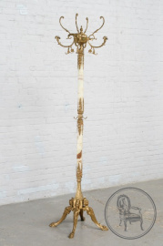 Старинная вешалка код. BE15138