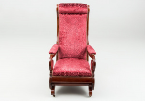 картинка Старинное кресло салоне старинных вещей "Шебби" являющийся официальным дистрибьютором в России и Беларуси