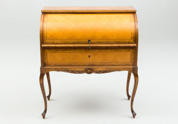 Cтаринный секретер код. RM24819