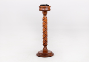 картинка Старинная пепельница салоне старинных вещей "Шебби" являющийся официальным дистрибьютором в России и Беларуси