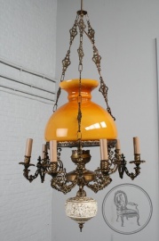 Антикварная бронзовая люстра с опаловым стеклом код. BE4097723