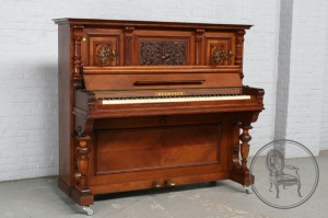картинка Антикварное немецкое пианино из ореха компании Neumeyer салоне старинных вещей "Шебби" являющийся официальным дистрибьютором в России и Беларуси