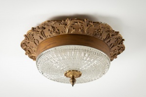 картинка Старинный потолочный светильник из стекла и латуни салоне старинных вещей "Шебби" являющийся официальным дистрибьютором в России и Беларуси