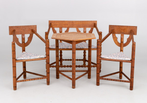 картинка Антикварный столовый гарнитур салоне старинных вещей "Шебби" являющийся официальным дистрибьютором в России и Беларуси