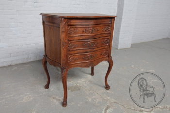 Антикварный комод код. BE5819