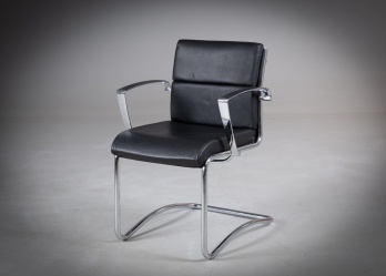 Старинное кресло для посетителей (конференц-стул) на хромированных полозьях код. RM4165726