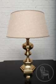 Старинная настольная лампа из бронзы код. BE107170