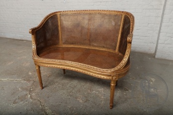 Антикварная ореховая скамья код. BE4097608