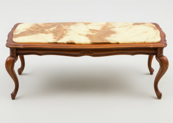 Старинный столик код. RM29490