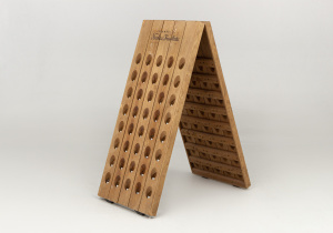 картинка Старинная полка для вина салоне старинных вещей "Шебби" являющийся официальным дистрибьютором в России и Беларуси