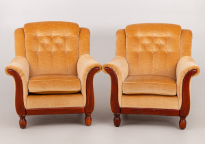 картинка старинные кресла салоне старинных вещей "Шебби" являющийся официальным дистрибьютором в России и Беларуси