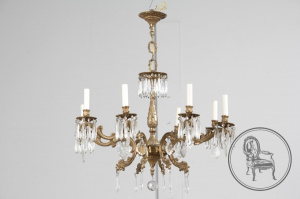 картинка Старинная люстра из бронзы с хрустальными подвесками салоне старинных вещей "Шебби" являющийся официальным дистрибьютором в России и Беларуси