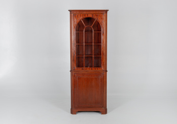 Старинный угловой посудный шкаф код. RM36884