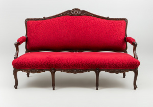 картинка Старинное канапе салоне старинных вещей "Шебби" являющийся официальным дистрибьютором в России и Беларуси