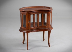 картинка Старинный комод - бар в форме фасоли салоне старинных вещей "Шебби" являющийся официальным дистрибьютором в России и Беларуси