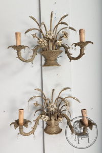 картинка Антикварные бра (2 шт.) салоне старинных вещей "Шебби" являющийся официальным дистрибьютором в России и Беларуси