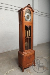 Антикварные дубовые часы с резной короной код. BE4097557