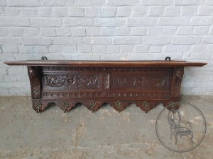 картинка Антикварная дубовая вешалка салоне старинных вещей "Шебби" являющийся официальным дистрибьютором в России и Беларуси