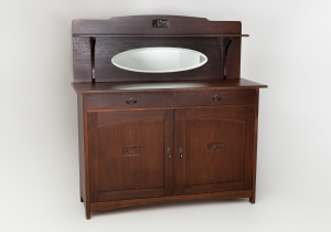 картинка Антикварный комод с зеркалом салоне старинных вещей "Шебби" являющийся официальным дистрибьютором в России и Беларуси