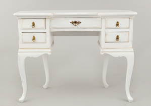 картинка Старинный письменный стол салоне старинных вещей "Шебби" являющийся официальным дистрибьютором в России и Беларуси