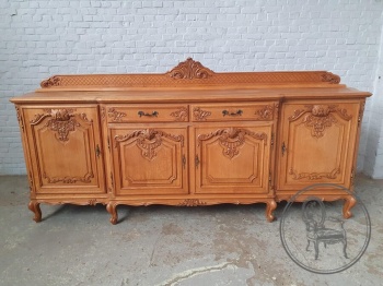 Антикварный дубовый комод с резной короной код. BE4097283