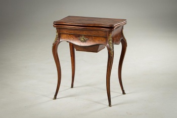 Антикварный игровой столик с бронзовой отделкой код. RM4101631