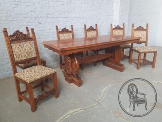 Старинный гарнитур: стол и стулья (6 шт.), декорированные резьбой код. BE4165594