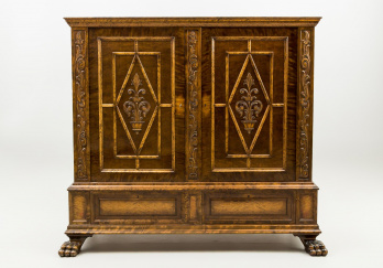 Старинный комод код. RM20218