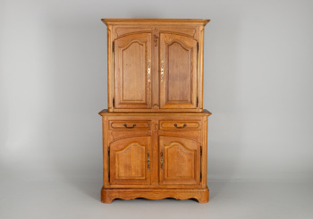 Старинный посудный шкаф код. RM37372