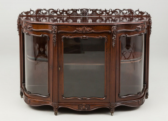 Антикварная витрина со стеклами код. RM11587