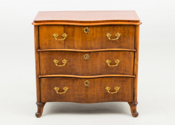 Старинный комод код. RM32068