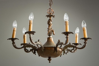 Старинная люстра с ангелочком код. RM4108424