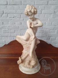 Антикварная мраморная статуэтка код. BE4097744