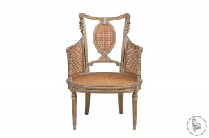 картинка Антикварное кресло салоне старинных вещей "Шебби" являющийся официальным дистрибьютором в России и Беларуси