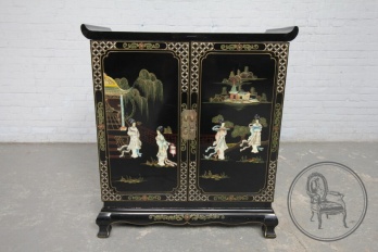 Старинный комод с росписью и инкрустацией в восточном стиле код. BE4097466