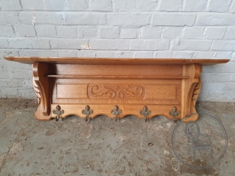 Старинная дубовая настенная вешалка для одежды код. BE4097300