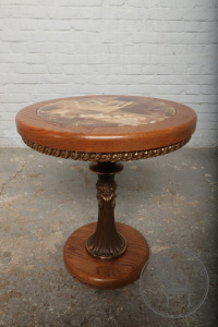 картинка Старинный приставной столик-геридон из дуба с ониксом салоне старинных вещей "Шебби" являющийся официальным дистрибьютором в России и Беларуси