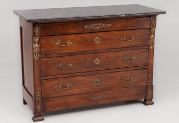 Антикварный комод с мраморной столешницей и бронзовыми барельефами код. RM4101235