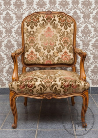 Антикварное кресло код. RM0027
